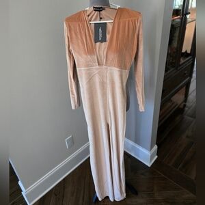 PrettyLittleThing Peach Velvet Dress Size 6 NWT